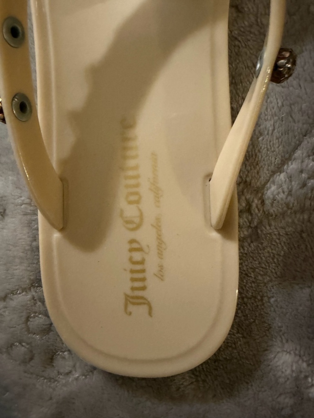Juicy Couture Cream Jeweled Thong Sandals - Picture 4 of 6